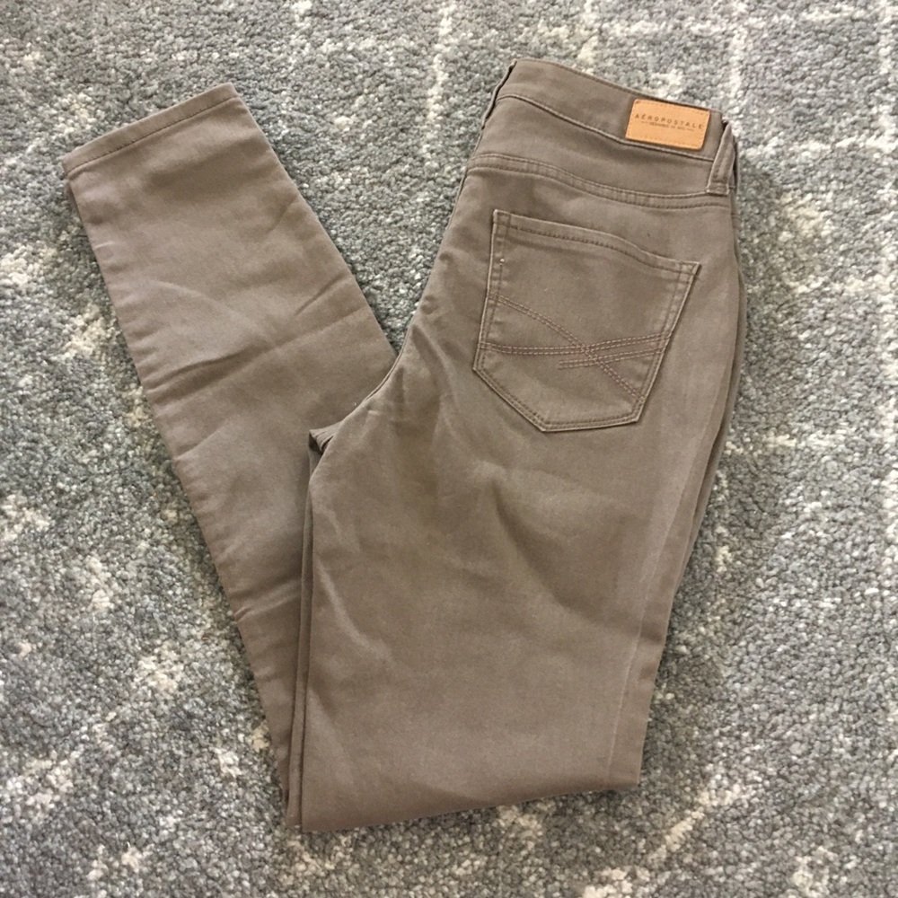3 for $25 🎉 Tan Aeropostale Jeans